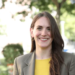 Dr. Isabella Bremer